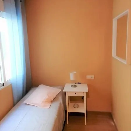 2-bedrooom La Loma 5 Min To The